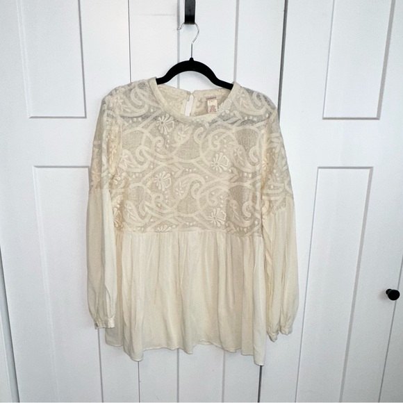 Sundance Tops - Sundance Cream Ruffled Blouse with Beautiful Lace Detsil
